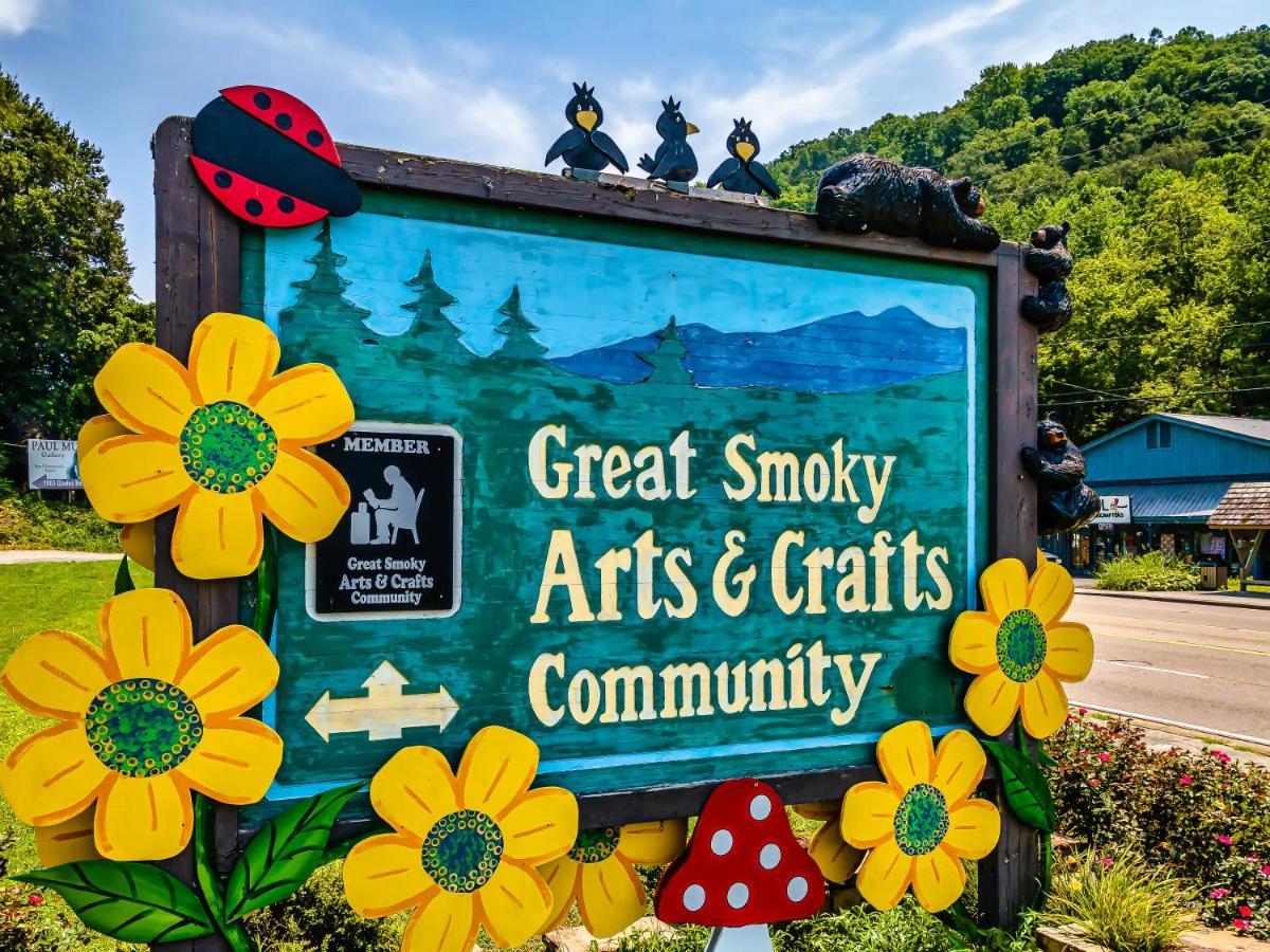 Fireflies And Moonshine Gatlinburg Exterior foto